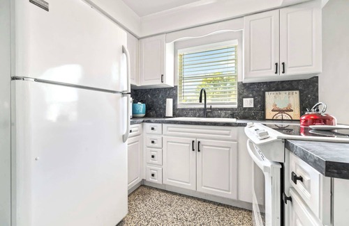 Tampa House | Sunny Side Up – A Charming Retreat!