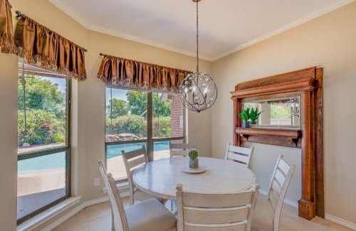 Stephenville House | Sunny Stephenville Home with Pool 4 Mi to Downtown