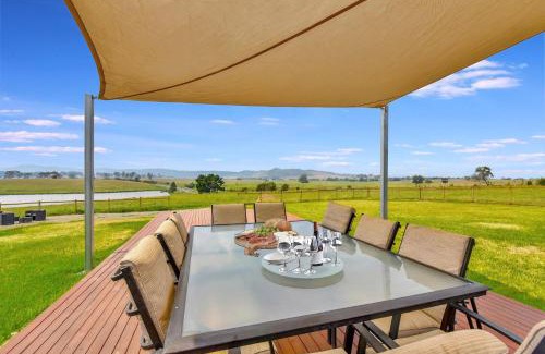 Anambah House | Sunrise and Sunset Hot Tub Views 600m walk to Doltone Anambah House Wedding Venue at Pelican Plains