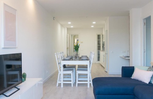 Sant Adria de Besos Apartment | Sunrise Apartment