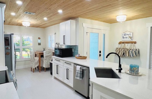 Pierside House | Sunrise at Riverwallk