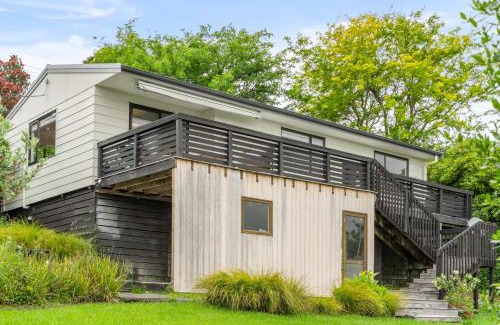 Snells Beach House | Sunrise Point - Snells Beach Holiday Home