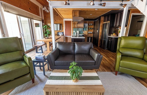 Sunriver Cabin | Sunriver Charmer-Updated Family Cabin w/SHARC, Village Access-Comfortable for 6