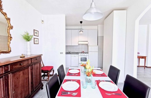 Bellano Apartment | SUNSET 1 by Design Studio