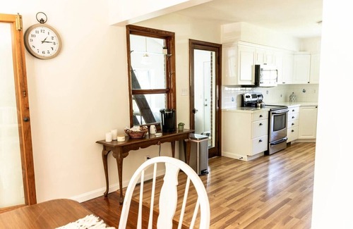 Meadville House | Sunset Cottage: Spacious Vacation Home with Game Room
