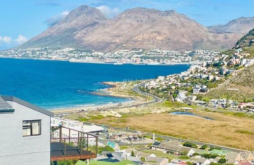 Fish Hoek Apartment | Sunset Haven Glencairn Heights