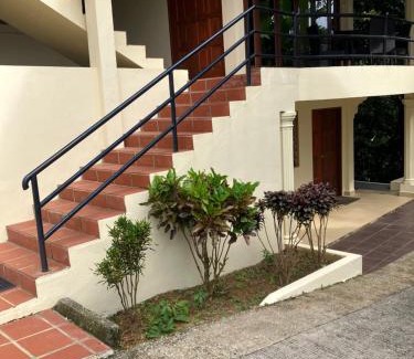 Langkawi Apartment | Sunset Hill Villas- Crystal Studio - Ruby Room