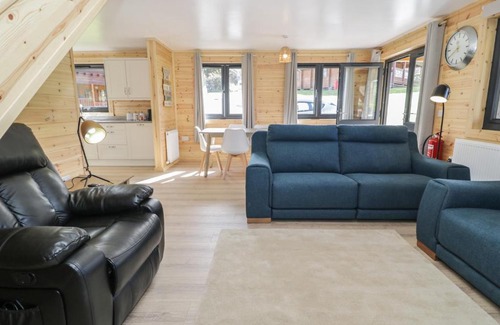Llanbedr House | Sunset Lodge 5