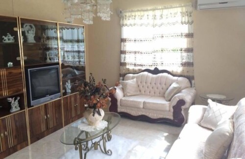 Fitts Village House | Sunset Oasis