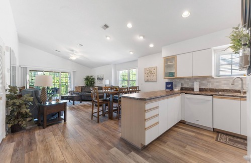 Branson Condo | Sunset Penthouse 2 Bedroom Condo by RedAwning