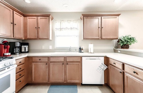 Virginia Trace Villa | Sunset Pines Villa Minutes from Lake Sumter Landing