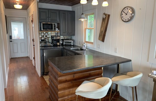 Lindstrom Cottage | Sunset Point West facing cottage. Amazing spot RIGHT on the water!