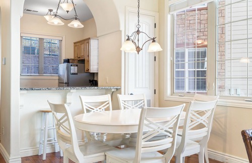 Indian Point Condo | Sunset Retreat | 3 Min from Silver Dollar