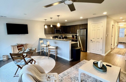 Lake Erie Beach House | Sunsets at Angola on the Lake Charming 3-bedroom townhome