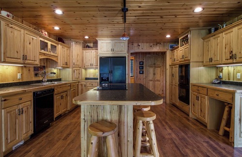 Remer House | Sunsets & Sand Beach: A Private Executive Thunder Lake Estate