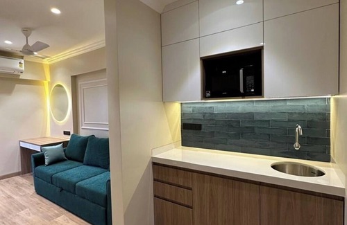Khar Apartment | Sunshine B : A Cozy Apartment nPremium Service Apartments, Khar - Bandra