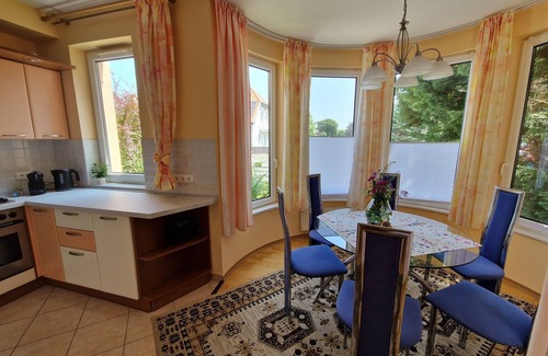 Szantod House | Sunshine Beach House DIRECTLY ON THE LAKE, ROWBOAT, Garden/barbecue island, WiFi