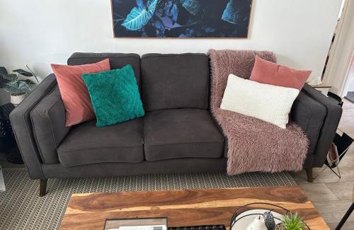 Brahma Lodge Apartment | Sunshine Four