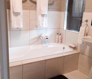 Wavecrest Apartment | Sunshine Lodge
