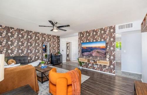New Papago Parkway House | Sunshine Oasis! Heated Pool, Mini Golf, Sleeps 12