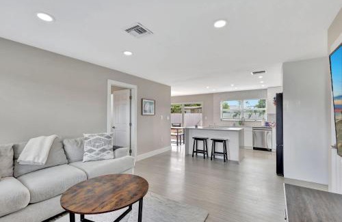 Hunt Club House | Sunshine Villa - with Private Pool