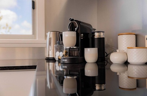 Bicheno House | Suntrap Cove - you and the ocean