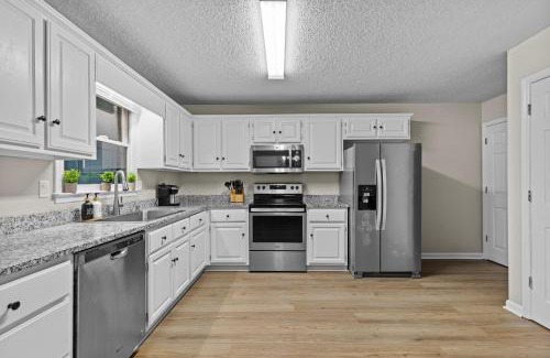 Watkinsville Villa | Sunwoven Townhouse half a mile to downtown