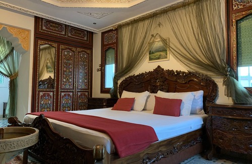 Malabata House | Superb room for 5 people with pool in Tangier