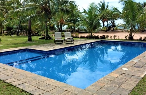 Kahandamodara Villa | Super 3 bedroom beach villa, Ranna, Tangalle for 6, pool, free pick up, serviced