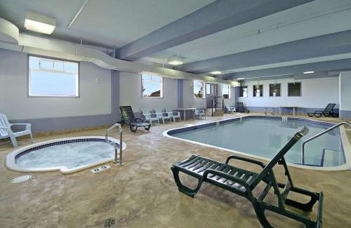 Fort Saskatchewan Hotel | Super 8 by Wyndham Fort Saskatchewan