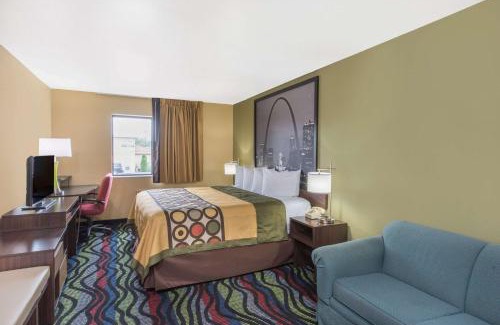 Farmington Hotel | Super 8 by Wyndham Farmington