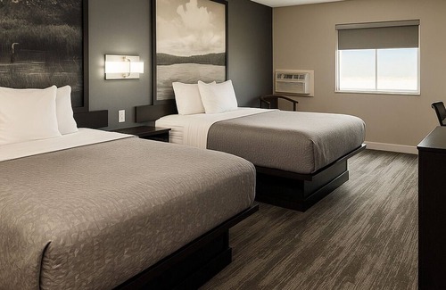 Higginsville Hotel | Super 8 by Wyndham Higginsville