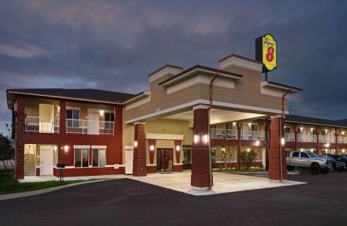 Karnes City Hotel | Super 8 by Wyndham Karnes City