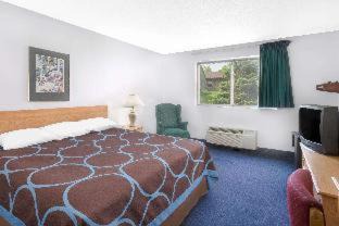 Kingston Hotel | Super 8 by Wyndham Kingston