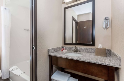 Longmont Hotel | Super 8 by Wyndham Longmont/Twin Peaks