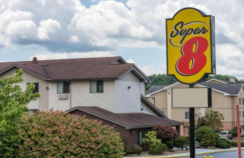 New Stanton Hotel | Super 8 by Wyndham New Stanton