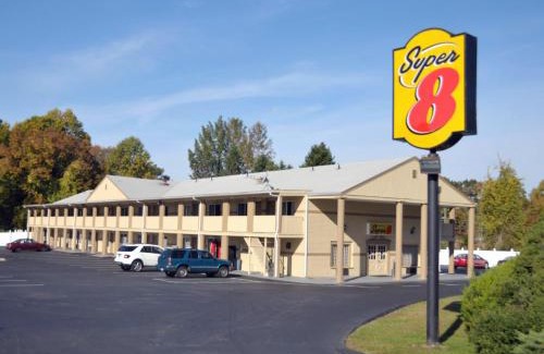 Westbrook Center Hotel | Super 8 by Wyndham Old Saybrook