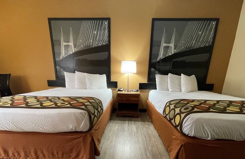 Pevely Hotel | Super 8 by Wyndham Pevely