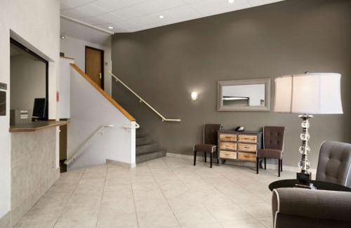 Parkrose Hotel | Super 8 by Wyndham Portland Airport