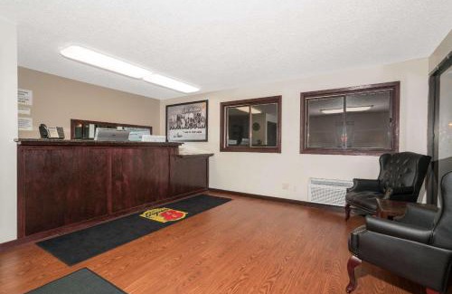 St. Cloud Hotel | Super 8 by Wyndham St. Cloud