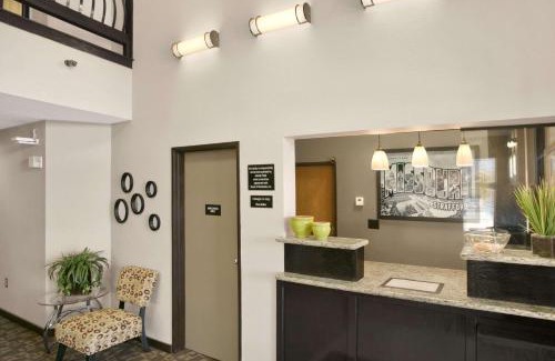 Strafford Hotel | Super 8 by Wyndham Stafford/Springfield Area