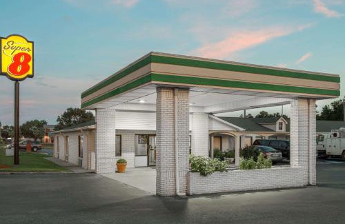 Sumter Hotel | Super 8 by Wyndham Sumter