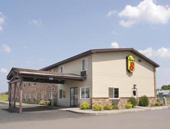 Superior Hotel | Super 8 by Wyndham Superior WI