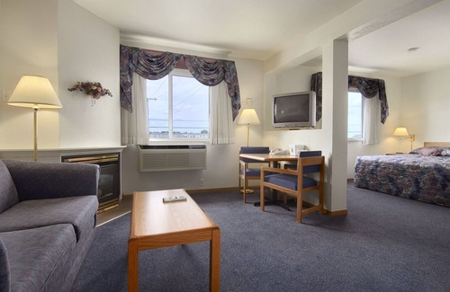 Swift Current Hotel | Super 8 by Wyndham Swift Current