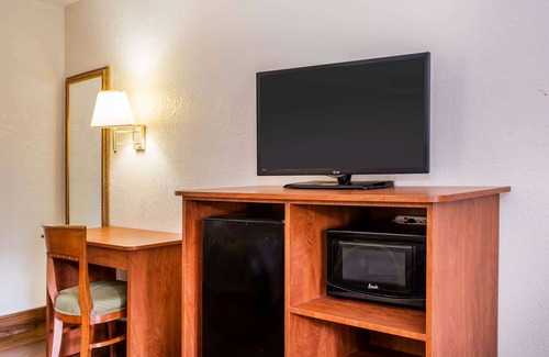 Florida North Atlantic Coast Hotel | Super 8 by Wyndham North Palm Beach