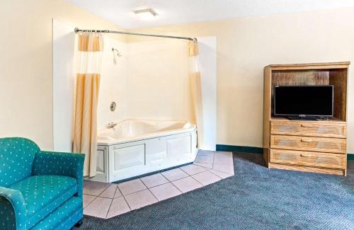 Villa Rica Hotel | Super 8 by Wyndham Villa Rica