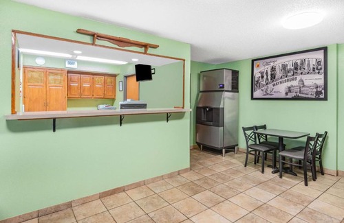 Waynesburg Hotel | Super 8 by Wyndham Waynesburg