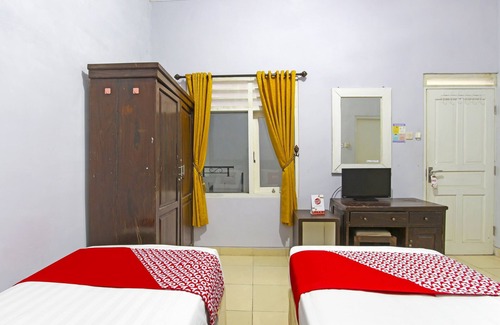 Depok Hotel | Super OYO 91315 Homestay Al Maidah