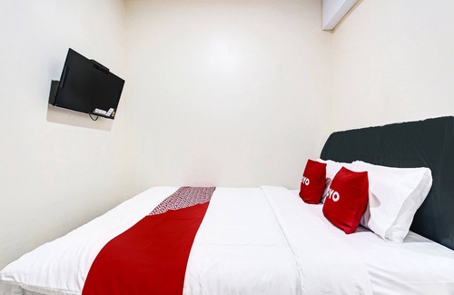 Baturetno Hotel | Super OYO 91816 Griya Putih