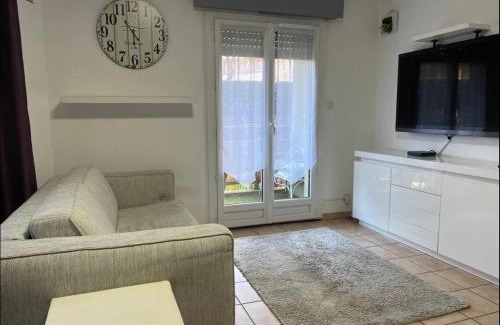 Saint-Julien-en-Genevois Apartment | Super Studio à proximité de Genève